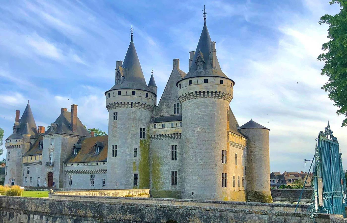 Visits et prices  Château de Sully-sur-Loire